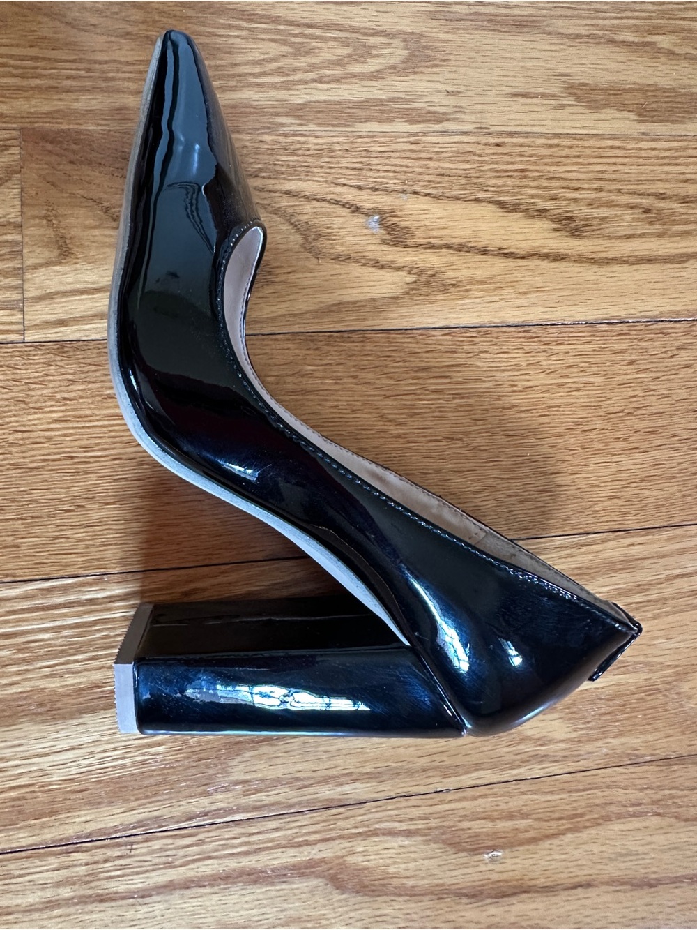 YDN Black Patent Pointed Toe Pumps